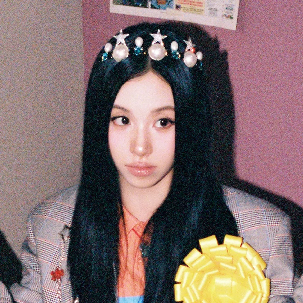 Chaeyoung (TWICE) official profile portrait