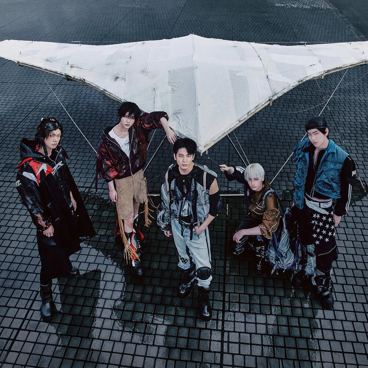 TOMORROW X TOGETHER (투모로우바이투게더) official profile photograph